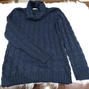 🌺 3/$25 Zenana Outfitters Navy sweater